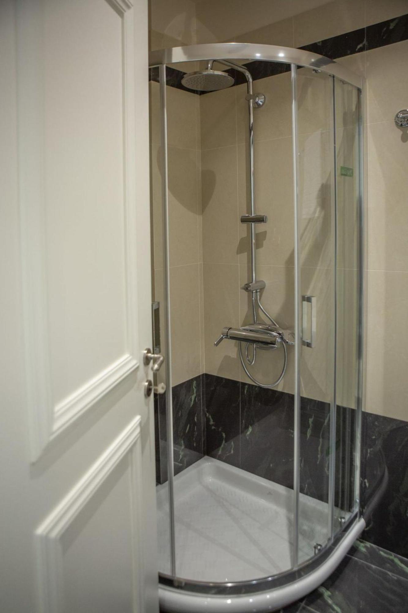 Vk Luxury Suites - Private Parking - Adults Only Νυδρί Εξωτερικό φωτογραφία