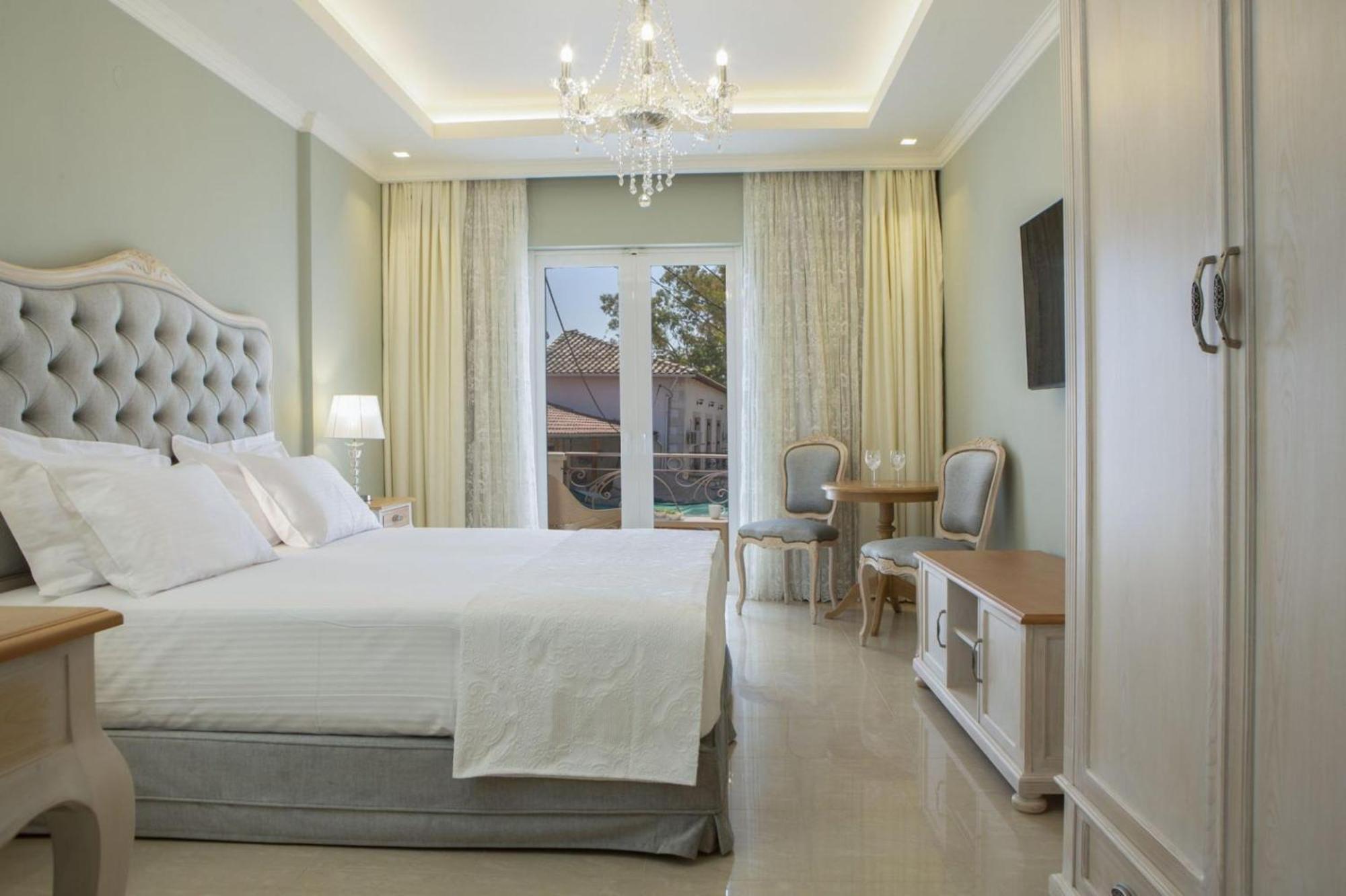 Vk Luxury Suites - Private Parking - Adults Only Νυδρί Εξωτερικό φωτογραφία