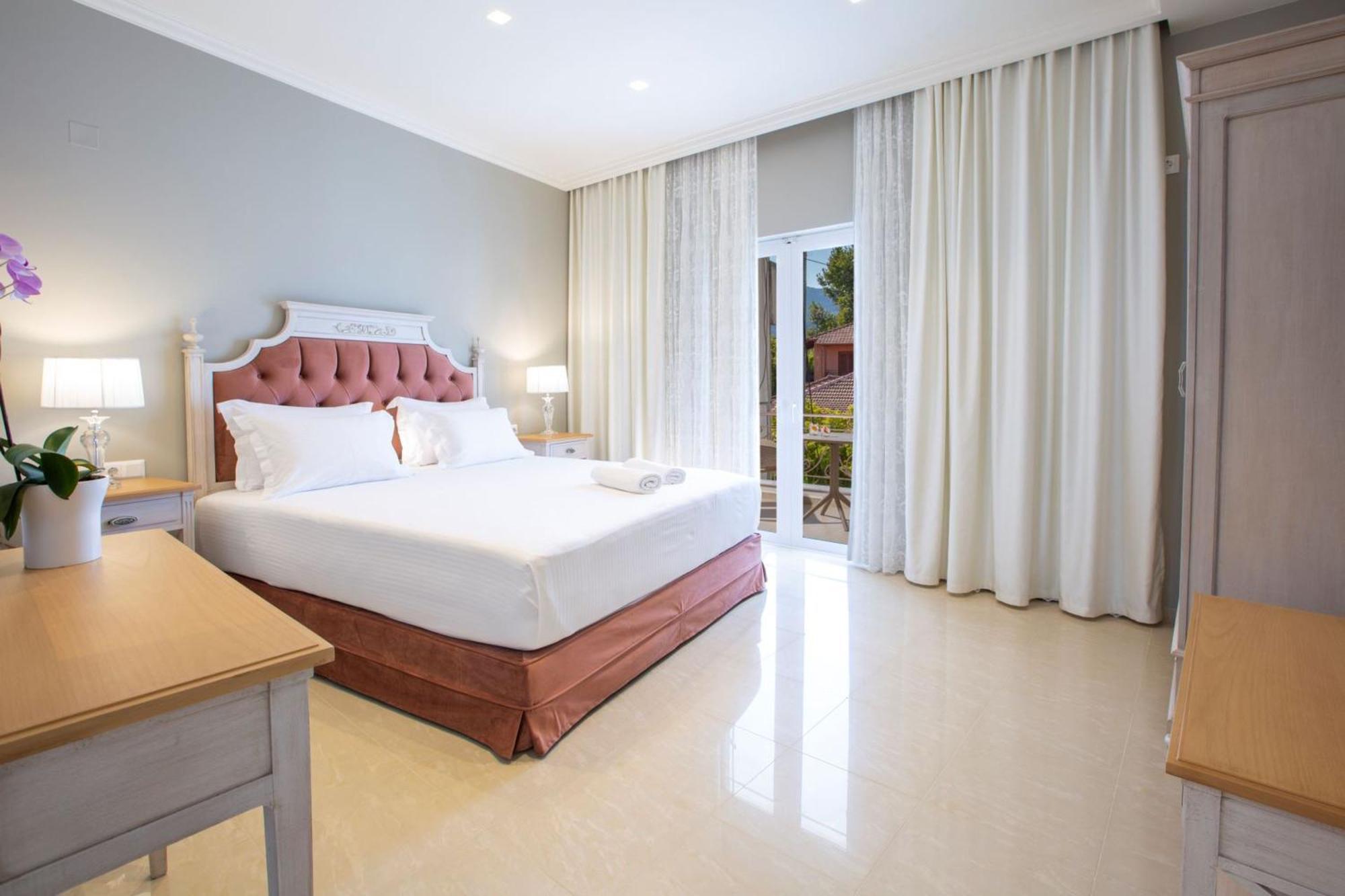 Vk Luxury Suites - Private Parking - Adults Only Νυδρί Εξωτερικό φωτογραφία