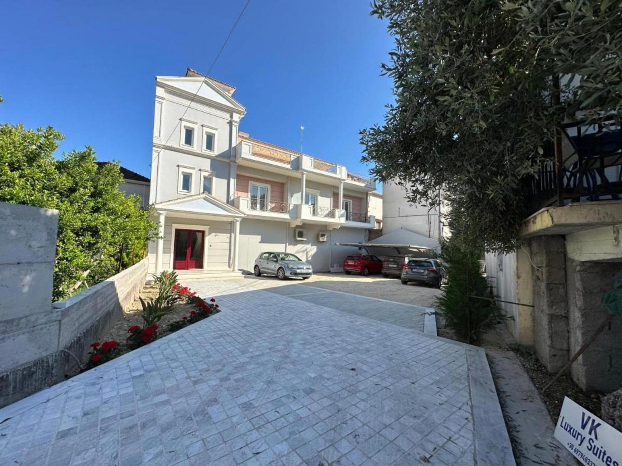 Vk Luxury Suites - Private Parking - Adults Only Νυδρί Εξωτερικό φωτογραφία